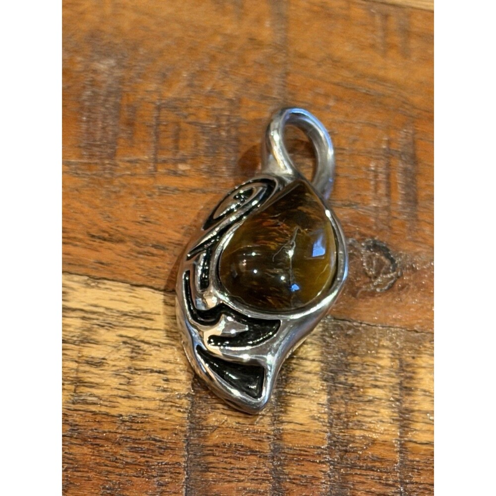 Vintage Tiger’s Eye Gemstone Silvertone Necklace Pendant
